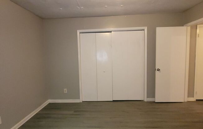 2 beds, 1 bath, $850