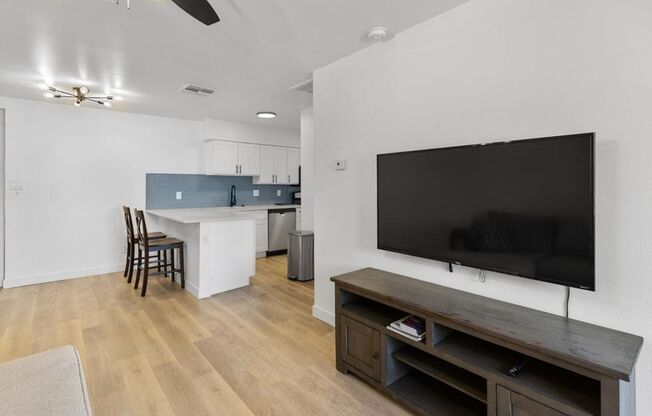 1 bed, 1 bath, $1,495, Unit MV A14