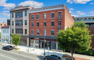 1318 W BROAD ST