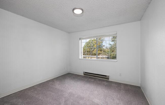 2 beds, 2 baths, 915 sqft, $2,295