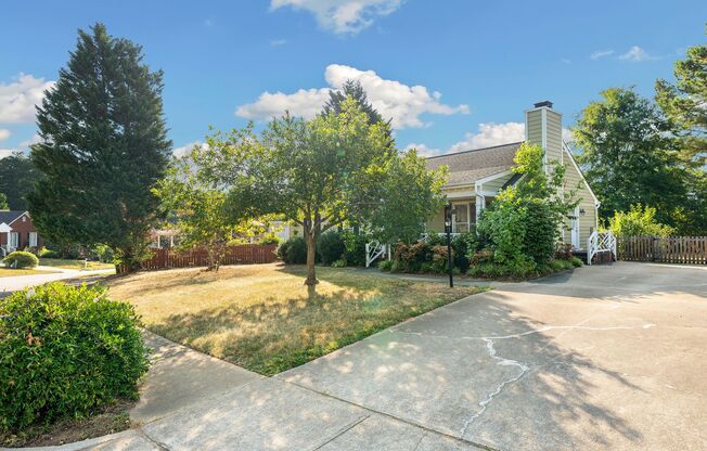 3 Bedroom Home with Fenced Yard Available August!