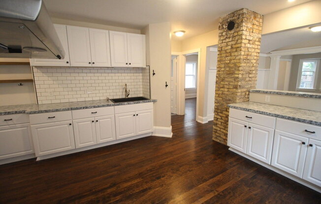 2161 N 48 ST