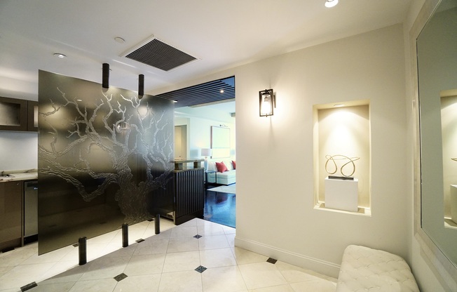 160 CENTRAL PARK S