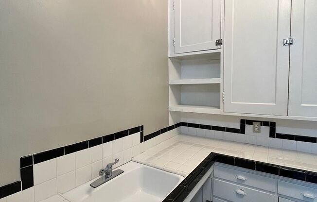 1 bed, 1 bath, $1,445, Unit 41