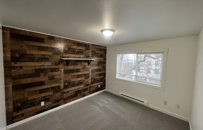 2 beds, 1 bath, $1,995, Unit 301