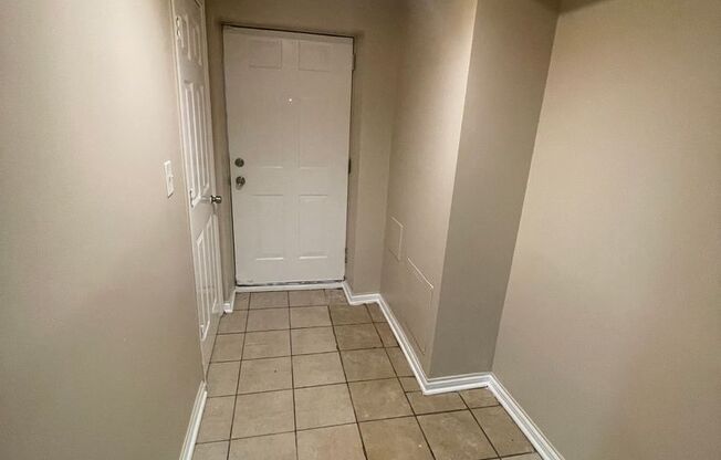 3 beds, 1 bath, $1,450