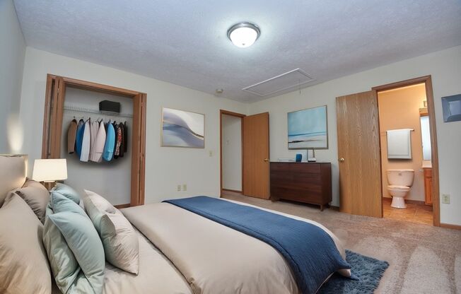 The Ridge Apartments & Townhomes