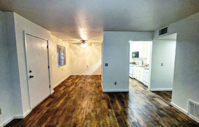 2 beds, 2 baths, 988 sqft, $2,175, Unit 122