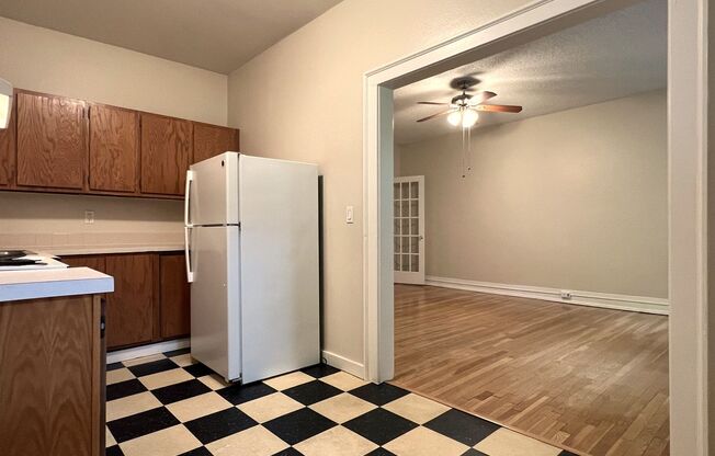 Studio, 1 bath, 525 sqft, $1,250, Unit 114