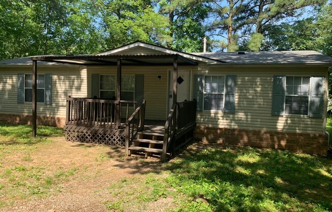 3 Bed/2 Bath 1100+ sqft. Privacy, but in town!!! Sitting on nearly 1/2 acre lot!