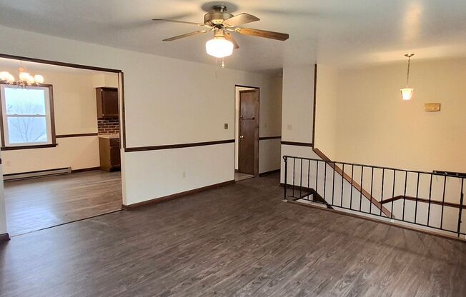 3 Bedroom 1.5 Bathroom Available in Elizabethtown!