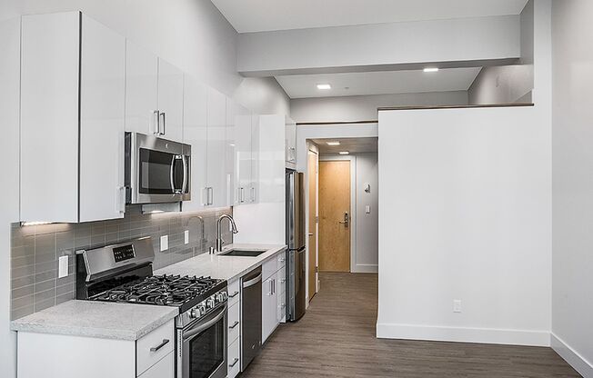 Studio, 1 bath, 356 sqft, $1,250, Unit 504