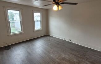 4 beds, 1 bath, $1,942