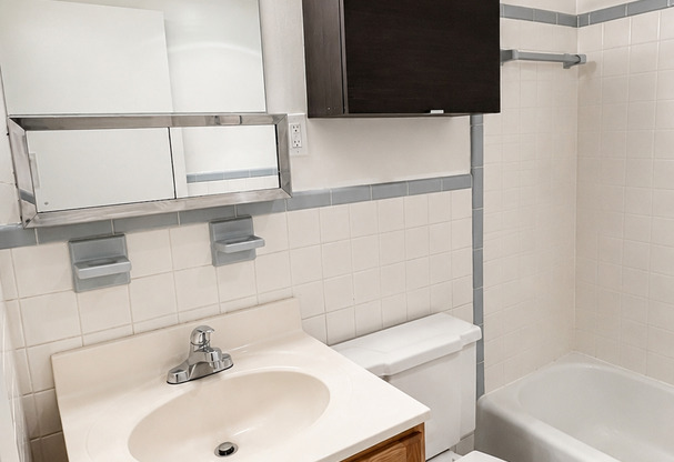 Studio, 1 bath, 368 sqft, $1,595, Unit 111
