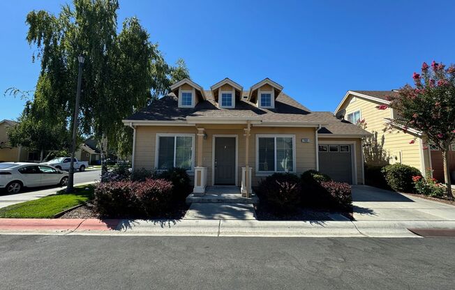 Newly available Stunning 2 Bedroom home for Seniors 62+ in Gated Community!