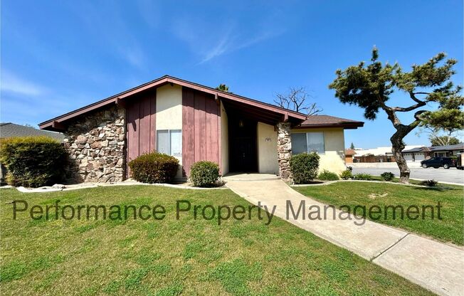 Spacious 3 Bed/2 Bath SW Bakersfield Home with No Deposit Option