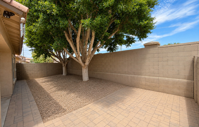 3 beds, 2.5 baths, $1,994