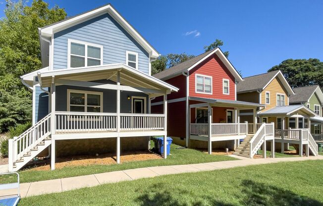Charming Three-Bedroom Cottage in Oakley