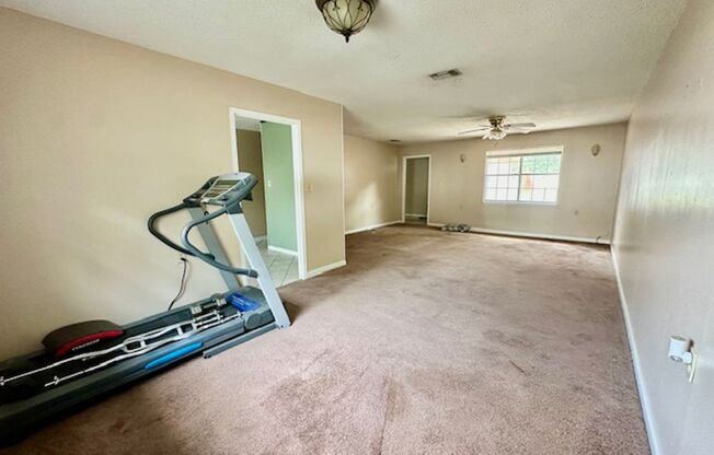 Spacious 3 Bedroom Duplex for Rent in Niceville!