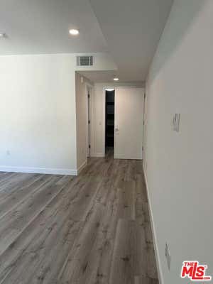 3 beds, 3 baths, 1,895 sqft, $5,500, Unit 302