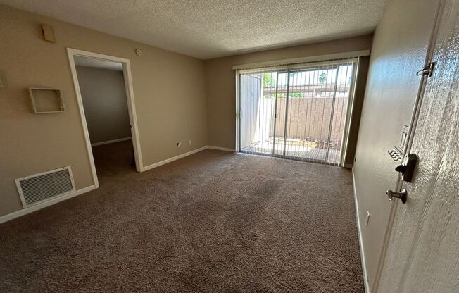 Spacious 1 bedroom/1 bath