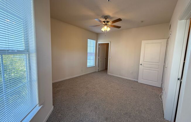 1 bed, 1 bath, $1,125, Unit # 166