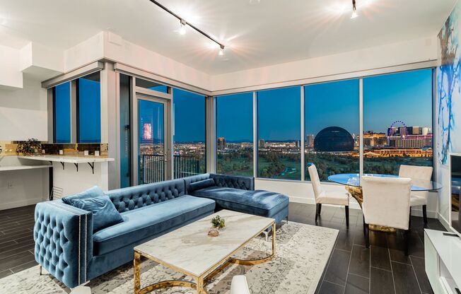 Fully Furnished High Rise with Wynn Golf Course Views!