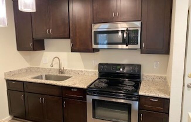 430 -  REMINGTON PLACE APARTMENTS