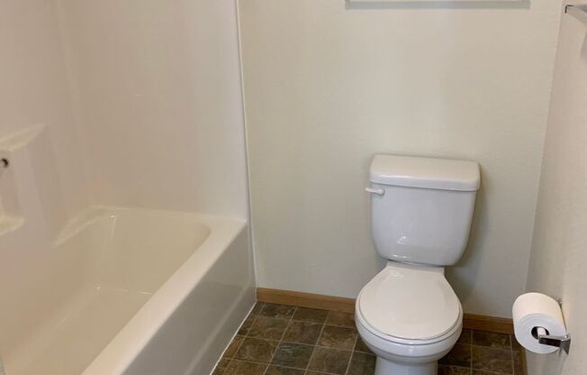 1 bed, 1 bath, 718 sqft, $985, Unit 621-310