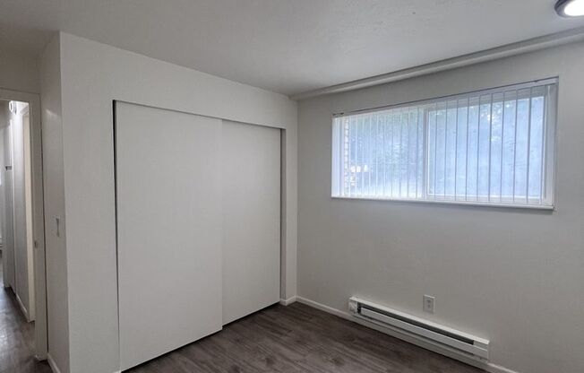 2 beds, 1 bath, 700 sqft, $1,250, Unit 01A