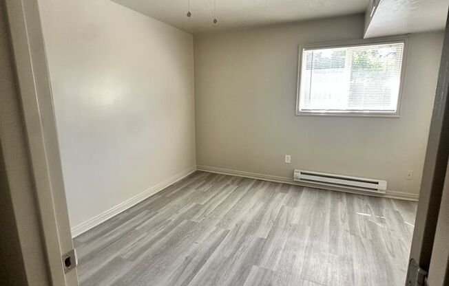 3 beds, 1 bath, 1,200 sqft, $1,799