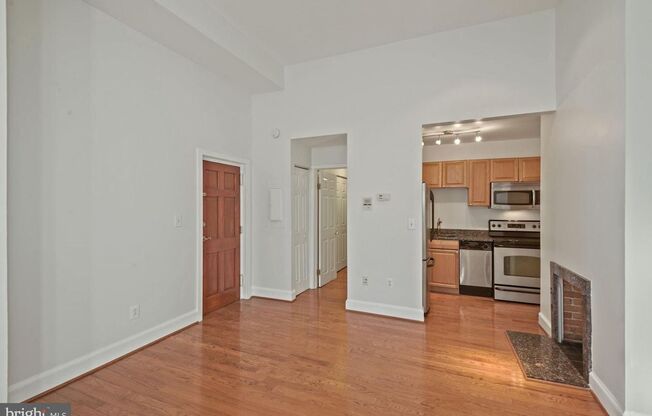 1 bed, 1 bath, $2,600, Unit Apt. 1