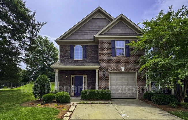 2056 OXFORD HTS