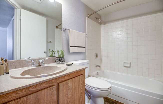 Welcome to Las Brisas Apartments