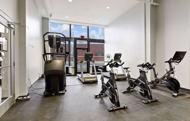 Studio, 1 bath, 350 sqft, $849, Unit Unit 108