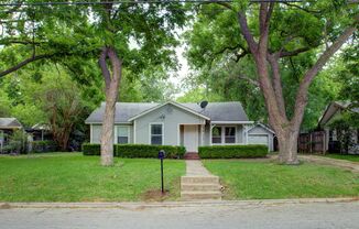 Coming Soon! 3 BD, 1 BA Cleburne Home for Lease!