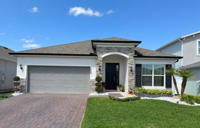 Modern Elegance & Outdoor Oasis in Turtle Creek