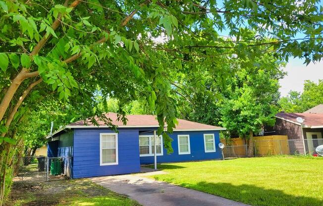 5825 Southurst Street