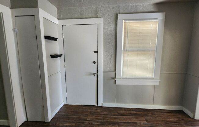 1 bed, 1 bath, $650