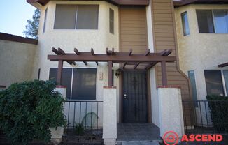 Stunning Townhome in Southwest Bakersfield!