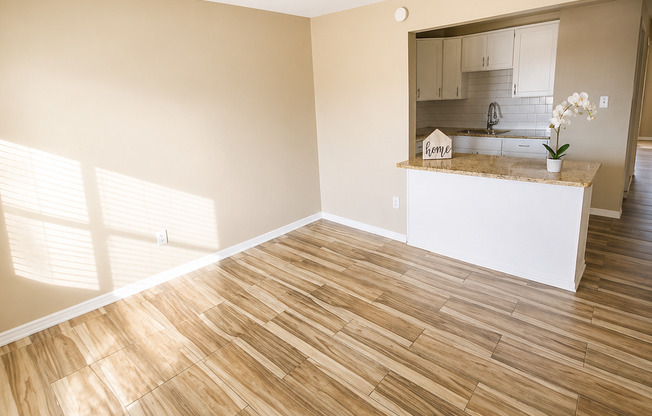 Charming 1-Bedroom Condo Near the Beach – 2501 Harn Blvd #H27, Clearwater, FL
