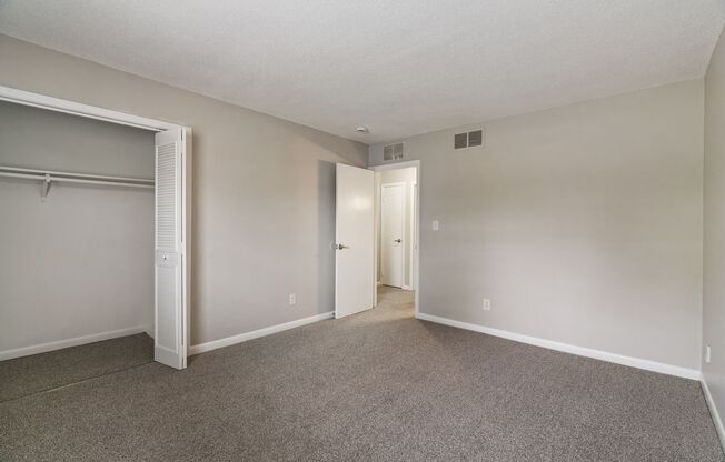 2 beds, 1.5 baths, 1,050 sqft, $1,200, Unit 5466