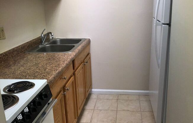 Studio, 1 bath, $765, Unit 512