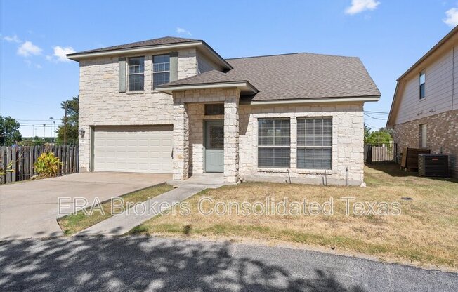 8800 HAZELHURST DR
