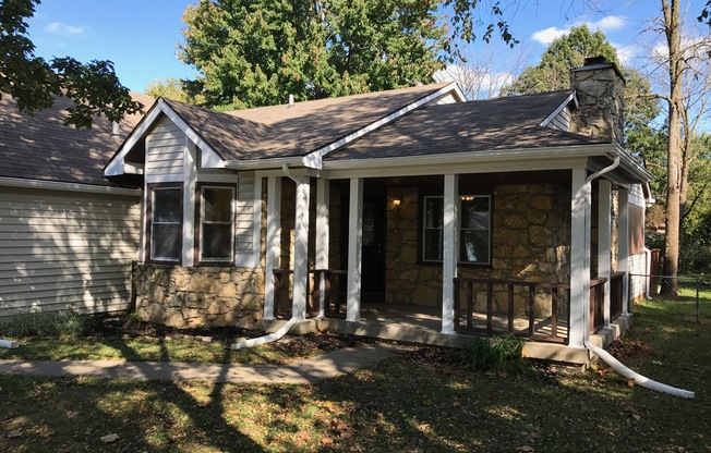 Renovated 4 Bedroom, 2 Bath Home on the West side of Indy!