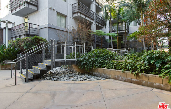 2 beds, 1.8 baths, 1,240 sqft, $3,700, Unit 240