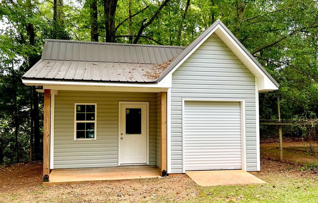Spacious Home Conveniently Located close to Auburn High School