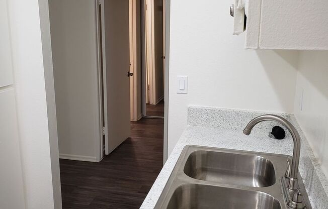 Studio, 1 bath, 433 sqft, $1,750, Unit 239