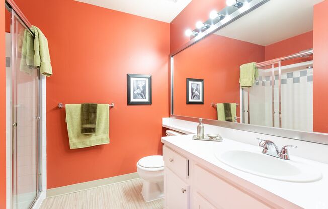 2 BR, 2 BA - 1050 SF