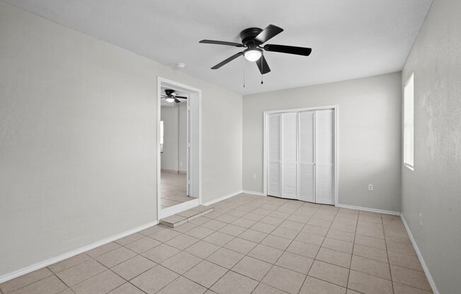 1 bed, 1 bath, 621 sqft, $825, Unit Unit 12 1/2